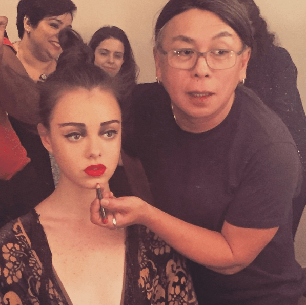 Celso Kamura e EduK oferecem curso de maquiagem gratuito