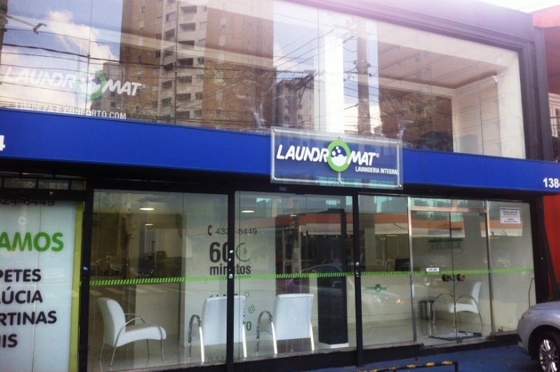 Unidade da lavanderia Laundromat, no Itaim Bibi