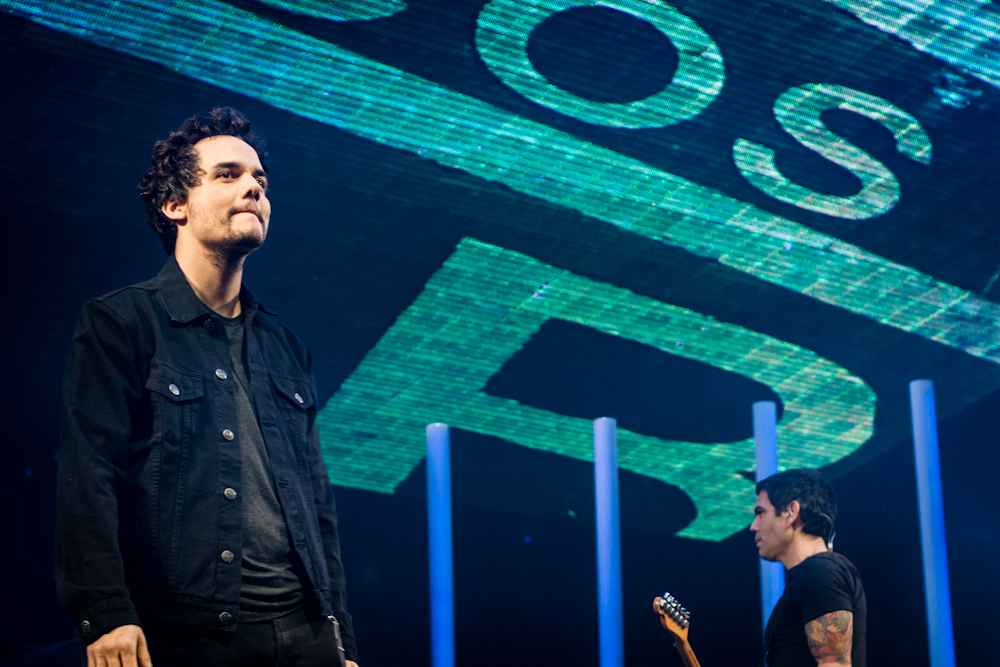 Fã no palco: Wagner Moura não poupou declarações afetivas para a Legião Urbana (Foto: Adriano Conter)