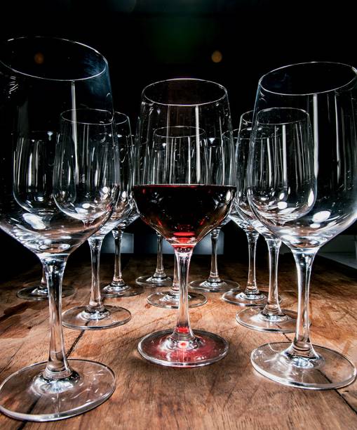 Em taça: há doses de 30, 60 e 120 mililitros Em taça: há doses de 30, 60 e 120 mililitros