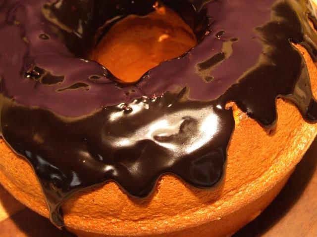 Tradicional bolo de cenoura Tradicional bolo de cenoura