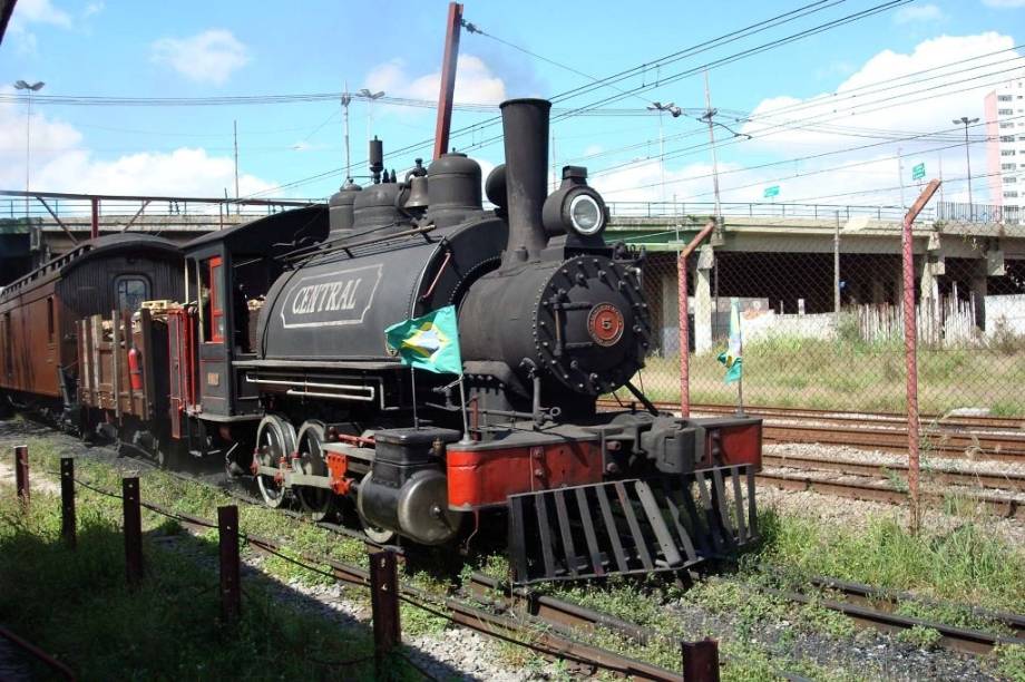 Viagem ao passado: diversão para toda a família numa locomotiva de 1922