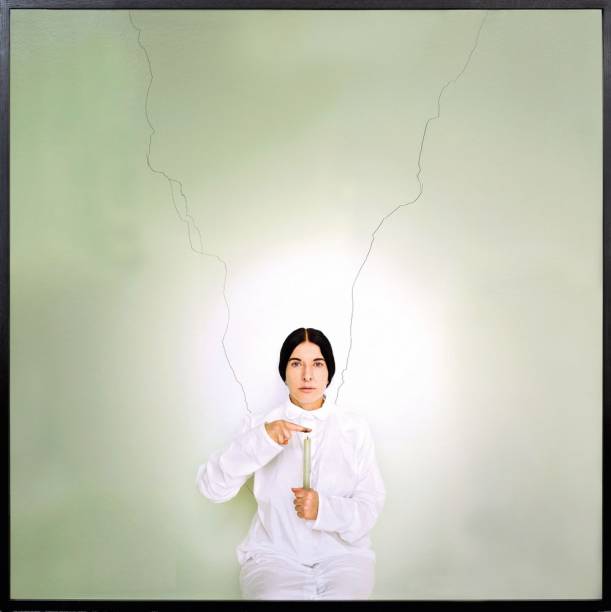 Retrato da Artista com uma Vela, de Abramovic: na Arte 57