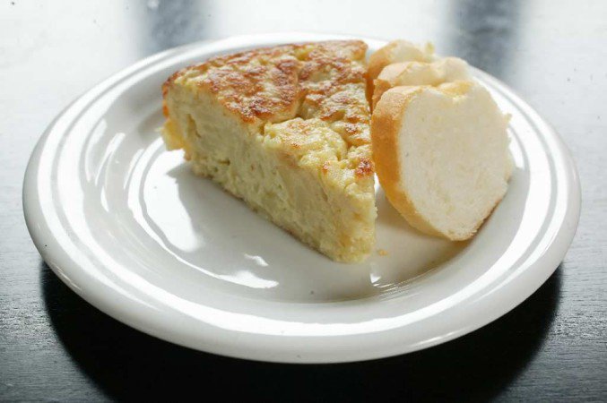 Tortilha de batata: no card&aacute;pio do Maripili (Foto: Mario Rodrigues)