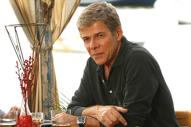 Em carta, José Mayer pede desculpas e admite erro sobre assédio