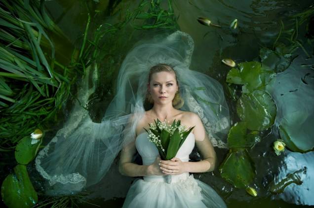 Melancolia: Kirsten Dunst é a perturbada Justine no novo filme do cineasta dinamarquês Lars von Trier Melancolia: Kirsten Dunst é a perturbada Justine no novo filme do cineasta dinamarquês Lars von Trier