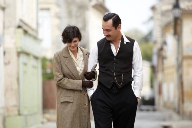 Therese D.: Audrey Tautou interpreta uma mulher acusada de tentar envenar o marido Therese D.: Audrey Tautou interpreta uma mulher acusada de tentar envenar o marido