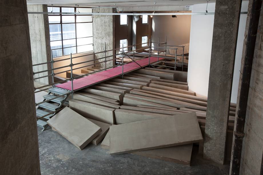 Quase 200 operários que construíam o futuro Palácio das Indústrias morreram Quase 200 operários que construíam o futuro Palácio das Indústrias morreram