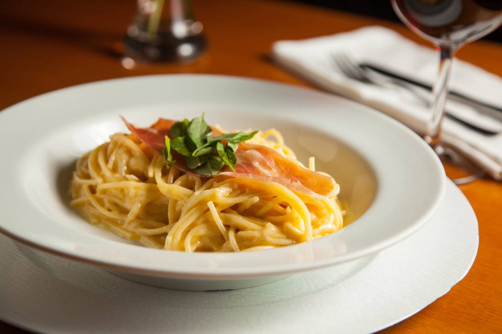 Receita em vídeo: espaguete à nico, do Nico Pasta & Basta