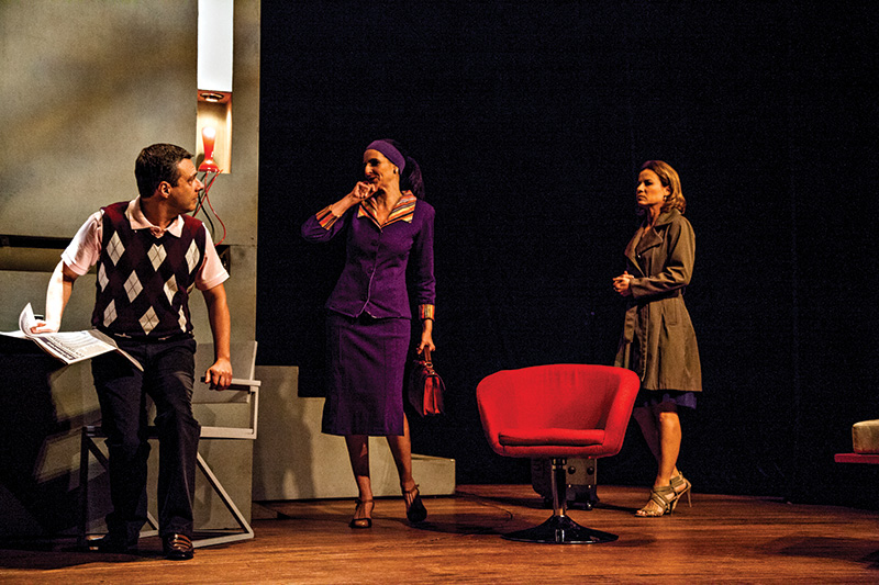 Marco Antônio Pâmio, Ilana Kaplan e Vera Zimmermann na comédia O Terraço