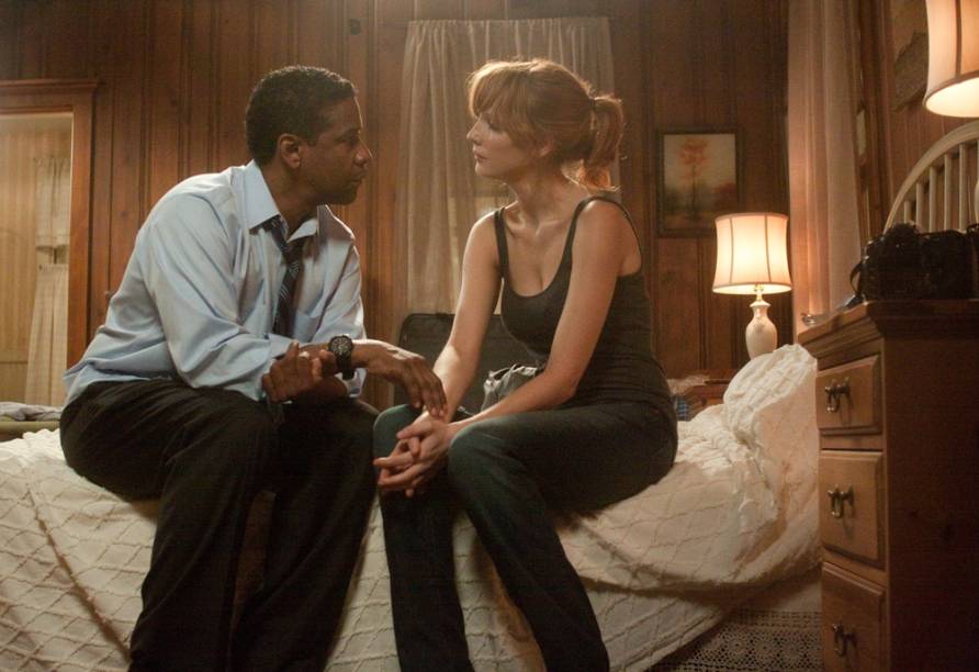 O Voo, com Denzel Washington e Kelly Reilly: drama de um piloto de avião