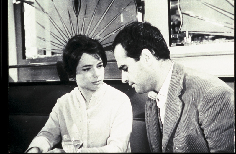 Paris nos Pertence: jovem estudante se integra a um grupo de teatro sem dinheiro que ensaia a peça Péricles, de Shakespeare Paris nos Pertence: jovem estudante se integra a um grupo de teatro sem dinheiro que ensaia a peça Péricles, de Shakespeare