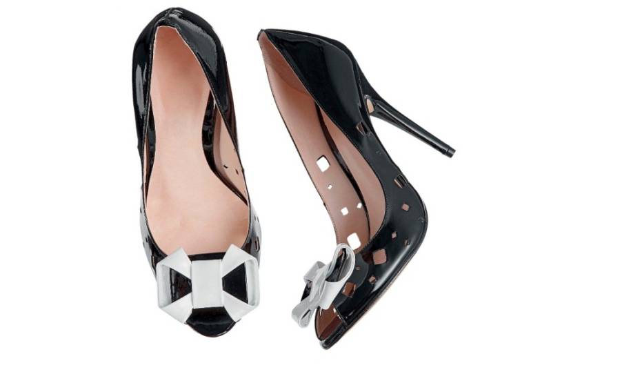 Peep toe de verniz, da Donna Dorff