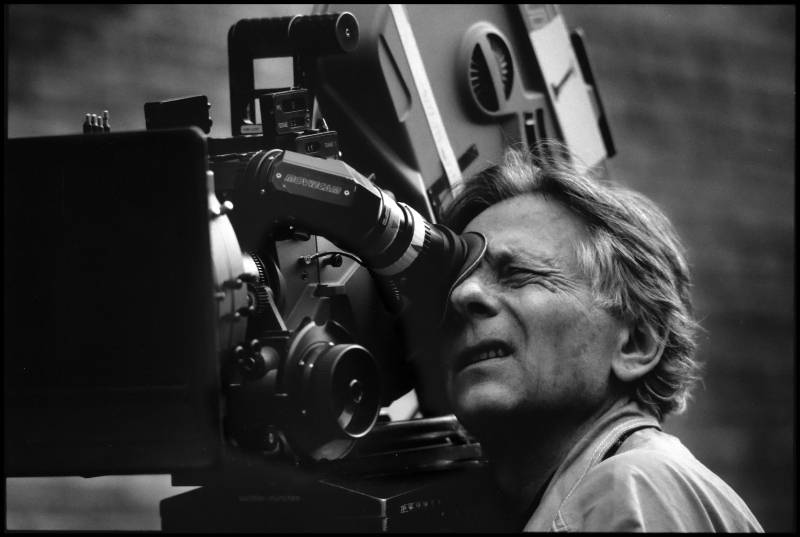 Cena do documentário Roman Polanski: Memórias: o cineasta conversa com um amigo sobre a infância, a carreira, o casamento e a polêmica prisão Cena do documentário Roman Polanski: Memórias: o cineasta conversa com um amigo sobre a infância, a carreira, o casamento e a polêmica prisão