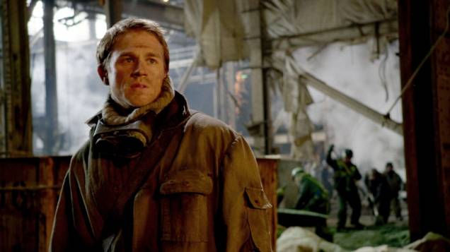 Círculo de Fogo: Charlie Hunnam estrela a fita dirigida por Guillermo del Toro Círculo de Fogo: Charlie Hunnam estrela a fita dirigida por Guillermo del Toro