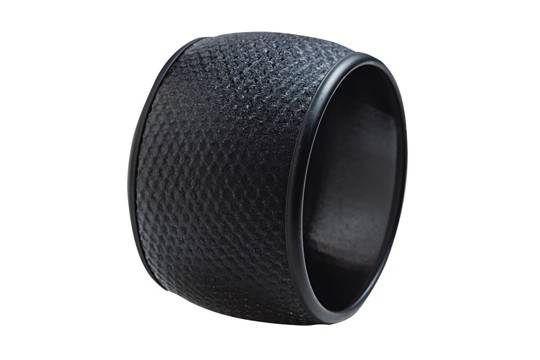 Bracelete de metal. Duza, Rua Peixoto Gomide n° 1787 Bracelete de metal. Duza, Rua Peixoto Gomide n° 1787