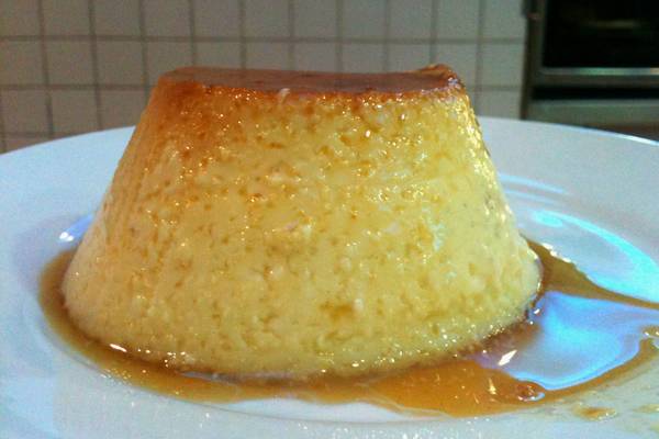 Pudim da padaria Real feito no forno a lenha