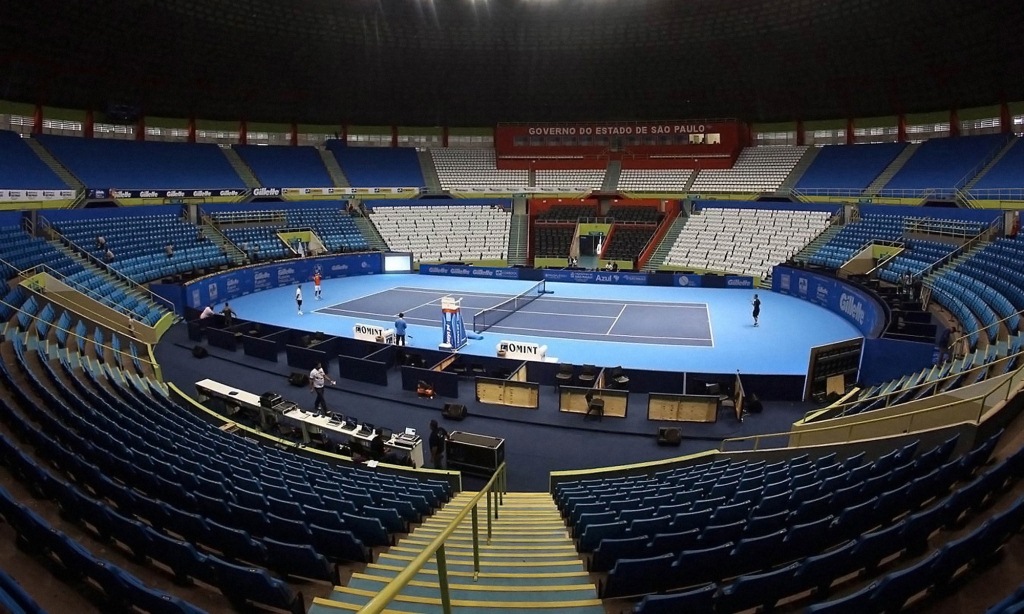 quadra-de-tenis-no-ginasio-do-ibirapuera-prepareada-para-o-desafio-internacional-de-tenis-de-2012-gaspar-nobrega.jpeg
