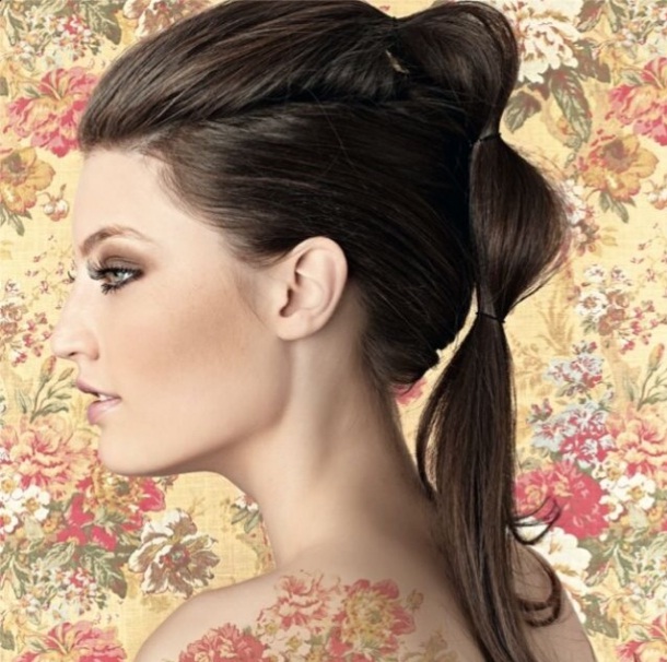 Um rabo de cavalo luxuoso para usar na praia