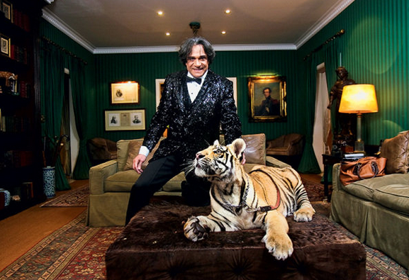 Reinaldo Kherlakian lança CD e aparece em programa do SBT