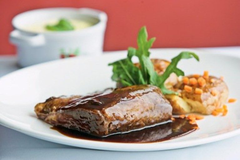 Pernil de cordeiro: clássico à moda de Proust