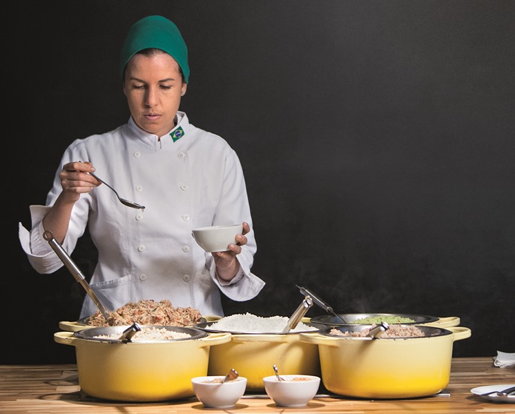 A chef especializada em cozinha brasileira: quatro endereços paulistanos, três deles Santinho (Foto: Mario Rodrigues)