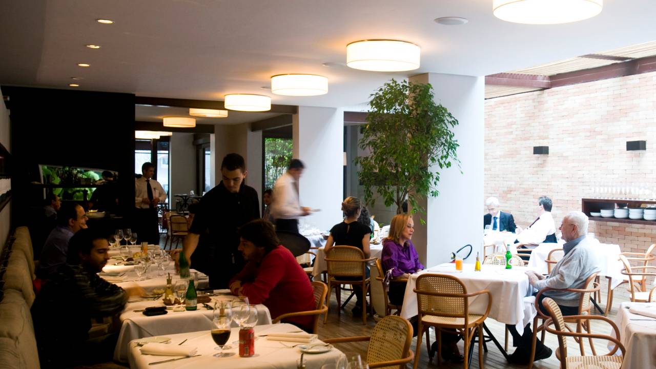 AMBIENTE DO RESTAURANTE SANTOVINO