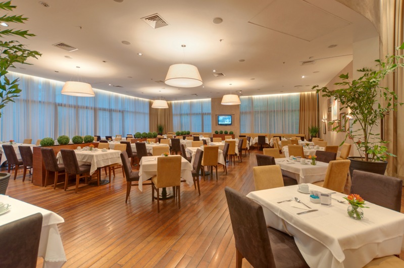 Restaurante fica dentro do hotel TRYP Iguatemi