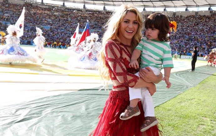 Shakira lança nova versão do clipe de “La La La”, com selfies de fãs