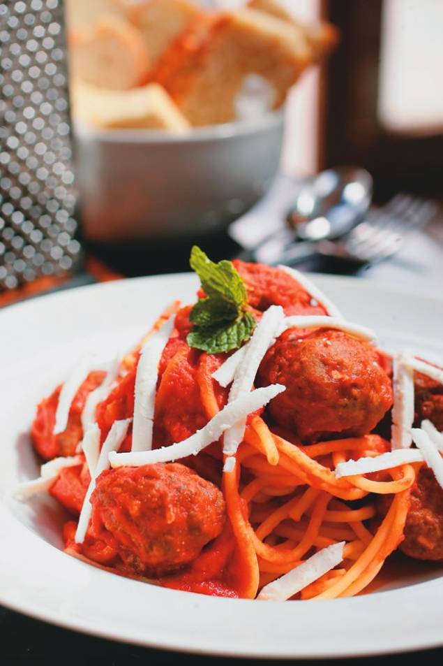 Espaguete com almôndegas do restaurante Spago Espaguete com almôndegas do restaurante Spago