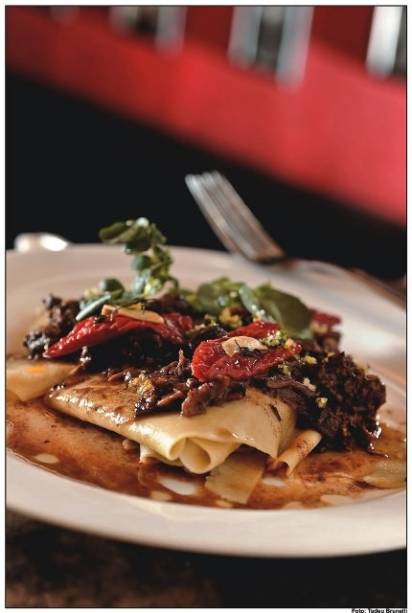 O stracci, variação da lasanha, no contemporâneo Rohtko O stracci, variação da lasanha, no contemporâneo Rohtko