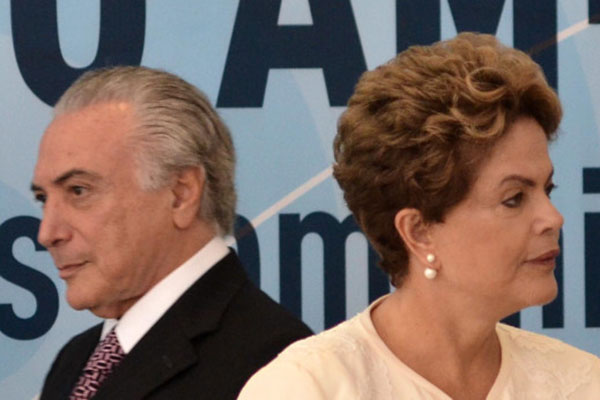 A internet parou para ler (e tentar entender) a carta de Temer para Dilma