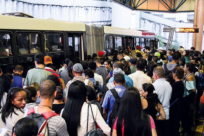 &Ocirc;nibus - piores linhas - Jardim &Acirc;ngela