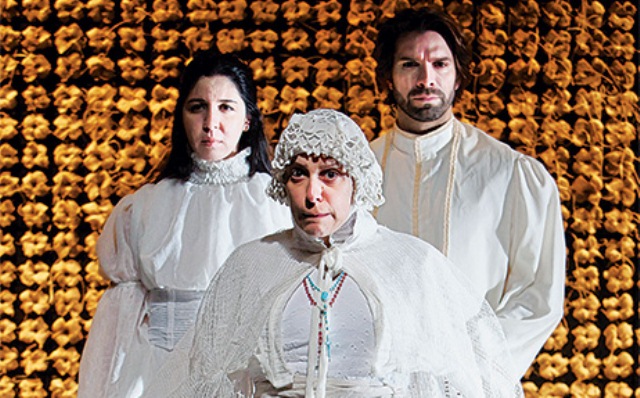 Carol Badra e José Roberto Jardim integram o elenco do drama Terra de Santo Carol Badra e José Roberto Jardim integram o elenco do drama Terra de Santo