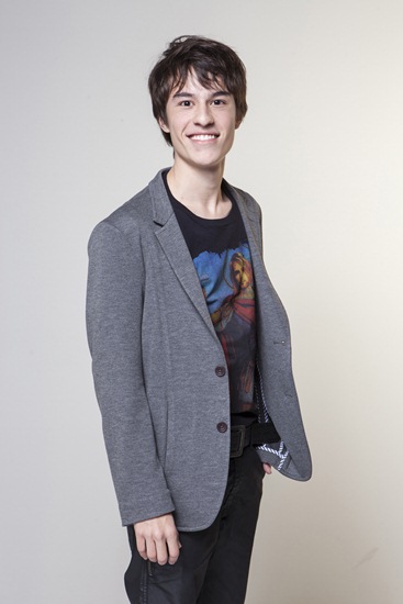 Filho de Félix não vê necessidade de  beijo gay