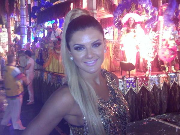 Mirella Santos: “Gosto até de música latina”