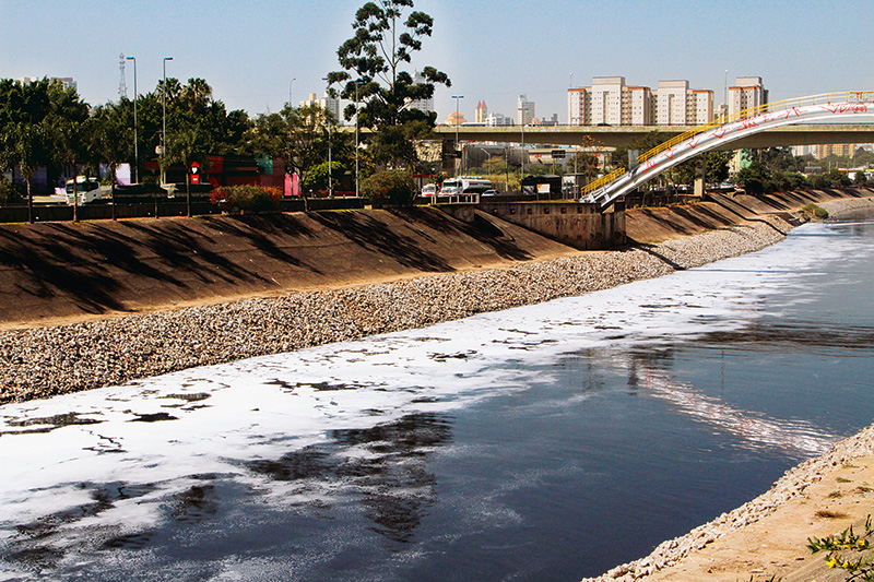 Estado e Prefeitura retomam ação para despoluir córregos