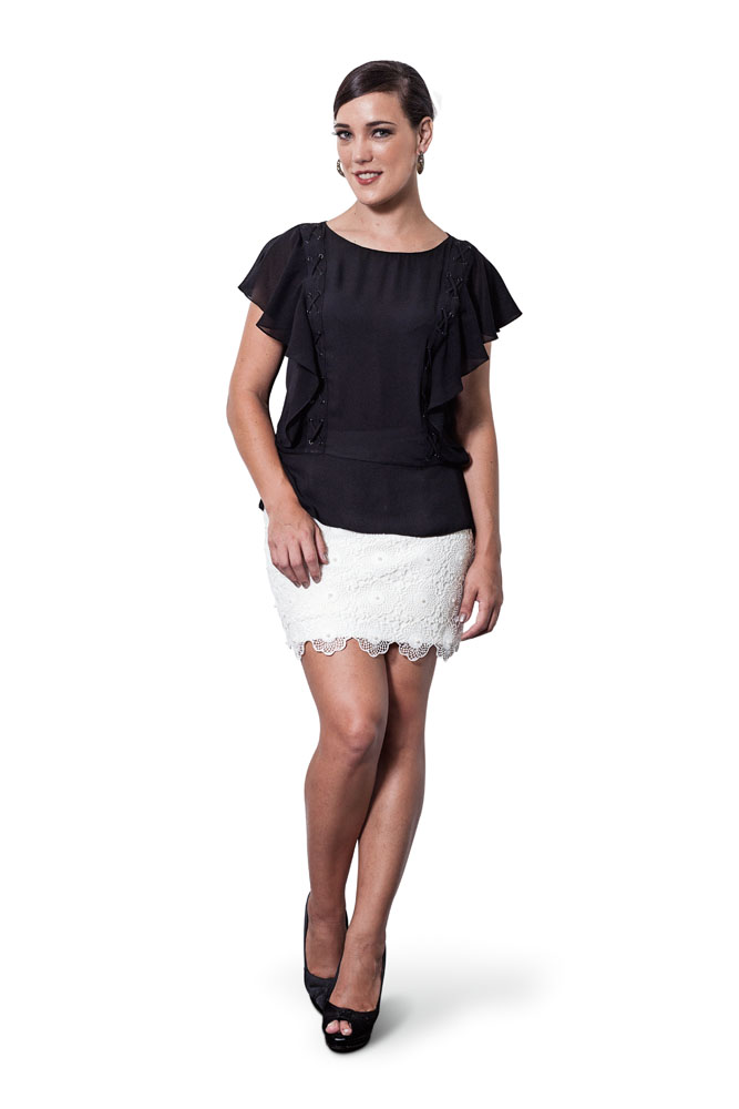 Após dez anos em cartaz, Adriana Birolli encerra peça na capital