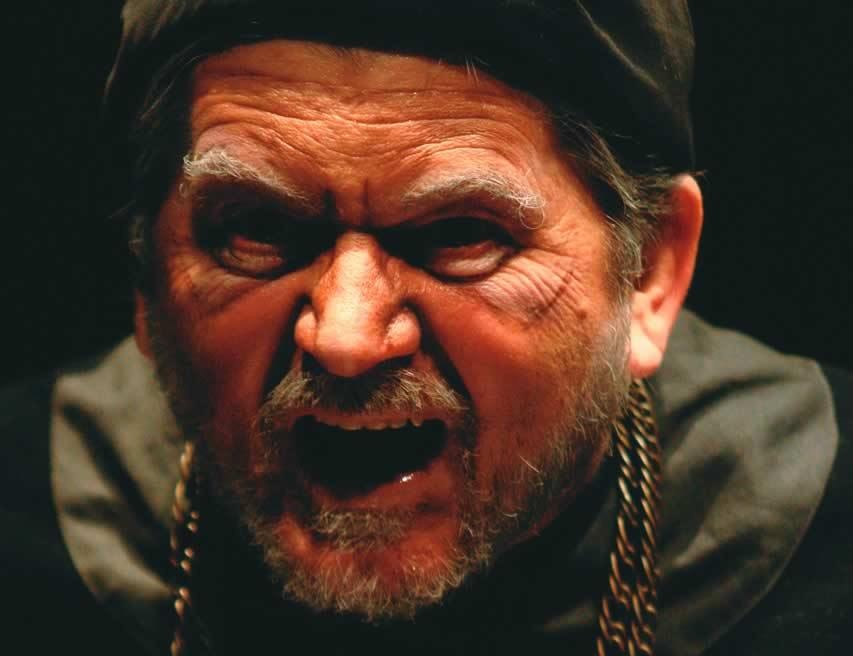 Ágora Teatro lança dois cursos de longa duração