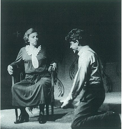 Beatriz Segall e Edwin Luisi na peça A Margem da Vida, de 1976 Beatriz Segall e Edwin Luisi na peça A Margem da Vida, de 1976