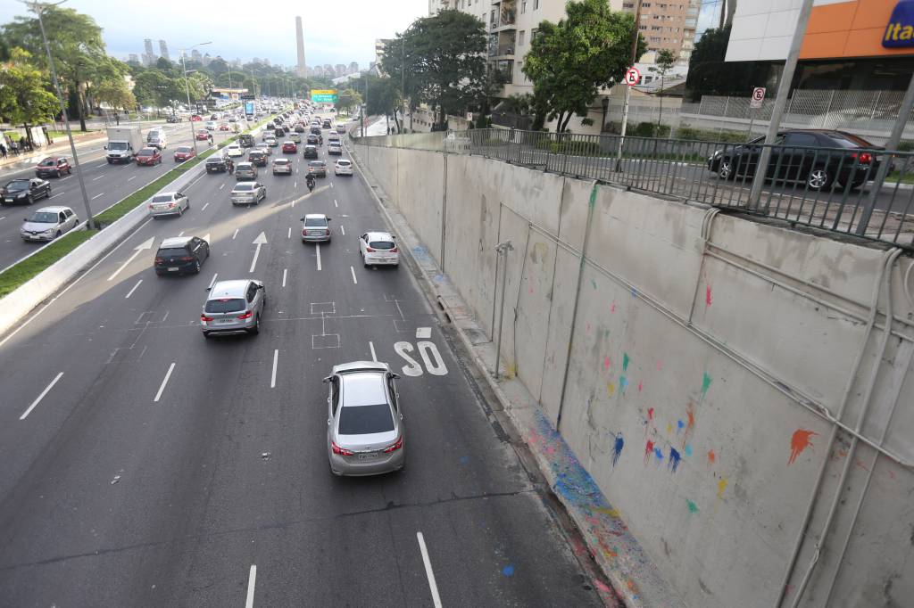 Secretário admite que 23 ‘ficou muito cinza’