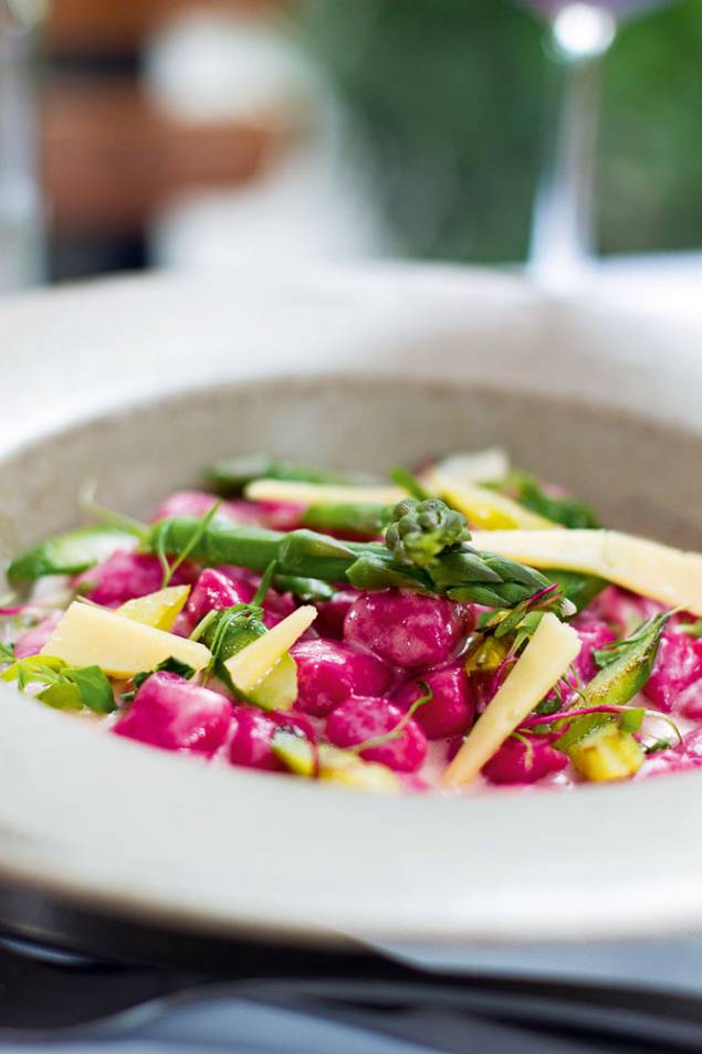 Nhoque do Figo: massa de beterraba Nhoque do Figo: massa de beterraba