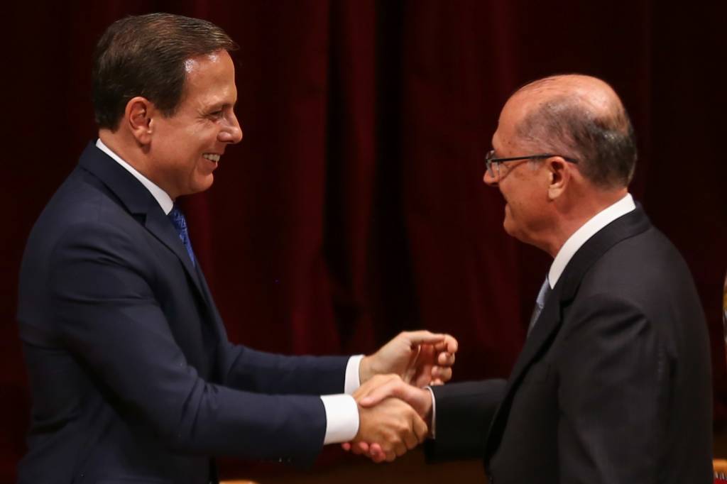 “Agora quem dá bola é o Doria”, brincou Alckmin