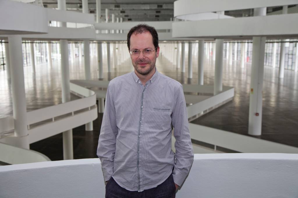 Gabriel Pérez-Barreiro Curador da Bienal Gabriel Pérez-Barreiro Curador da Bienal