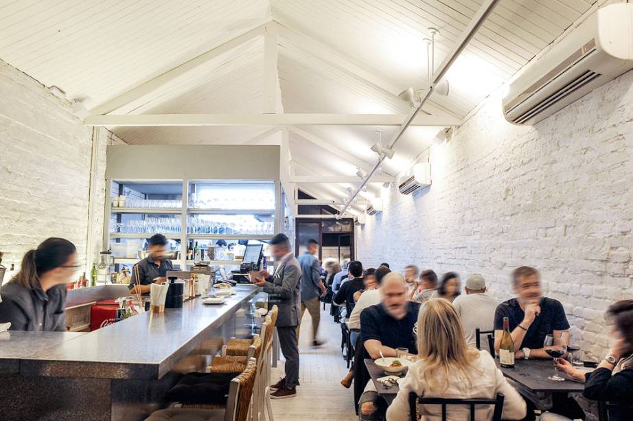 Salão concorrido: espera de uma hora para quem não chega cedo Salão concorrido: espera de uma hora para quem não chega cedo