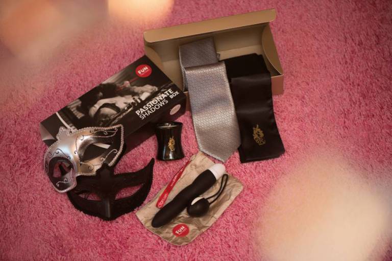 Leitora ganha kit inspirado no filme “Cinquenta Tons de Cinza”