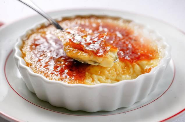 Creme brûlé: sobremesa do L’Entrecôte d’Olivier Creme brûlé: sobremesa do L’Entrecôte d’Olivier