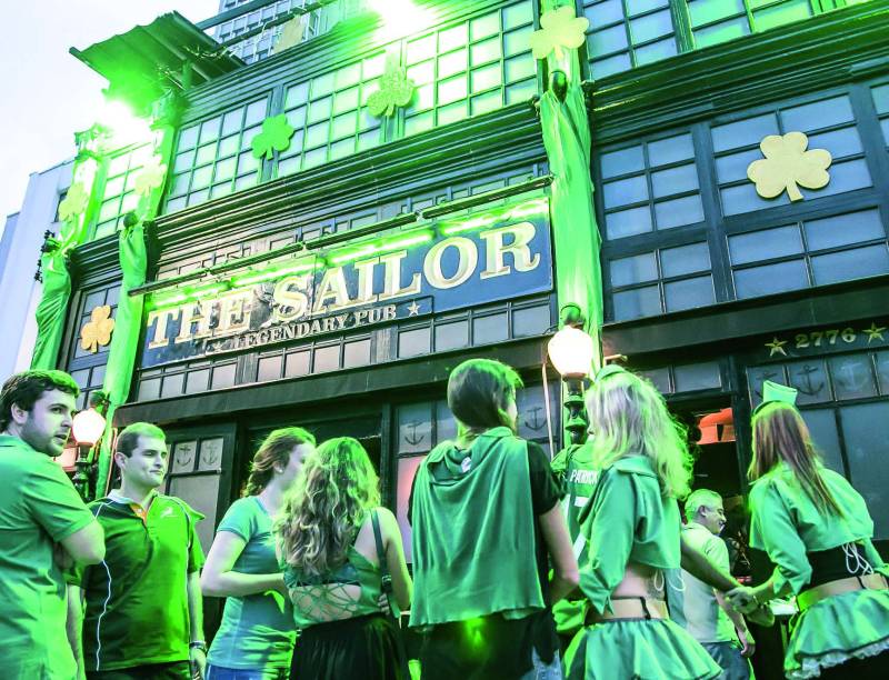 The Sailor: Bandas e DJs
animam a festa