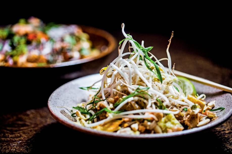 Tian: pad thai Tian: pad thai