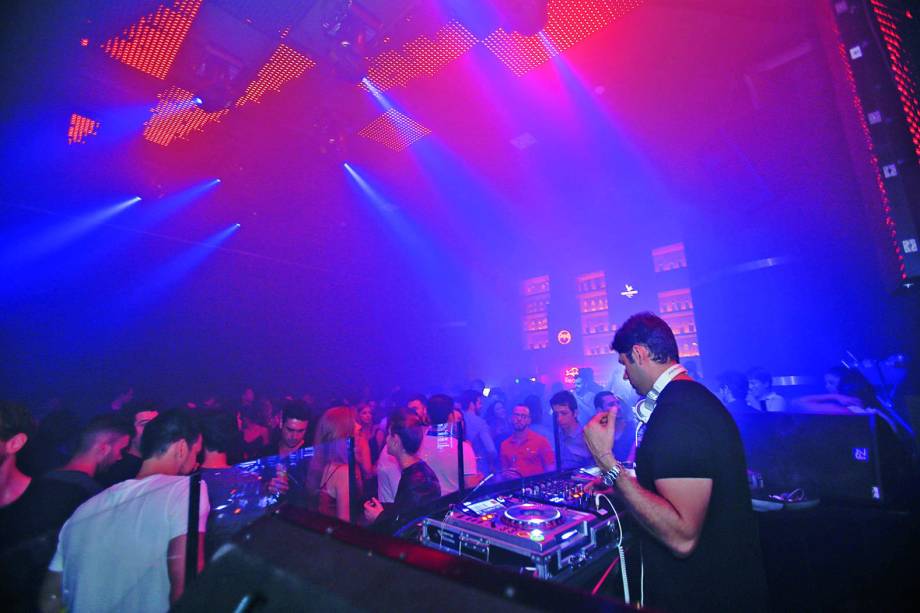 High Line: o sócio e DJ Leo Cury High Line: o sócio e DJ Leo Cury